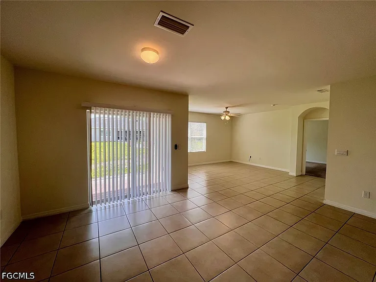 212 SW 25th Ave — Photo 10