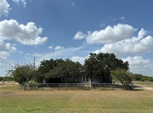 568 Jennifer Loop, Orange Grove, TX 78372