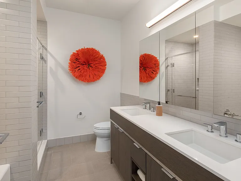 225 E 39th St #34I — Photo 4