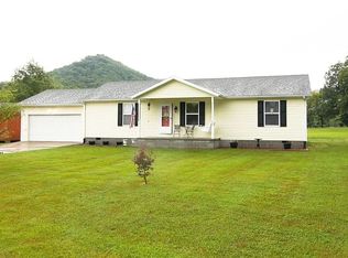 215 Delmar Ln, Stanton, KY 40380