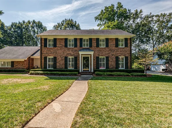 1749 Cavendish Ct, Charlotte, NC 28211