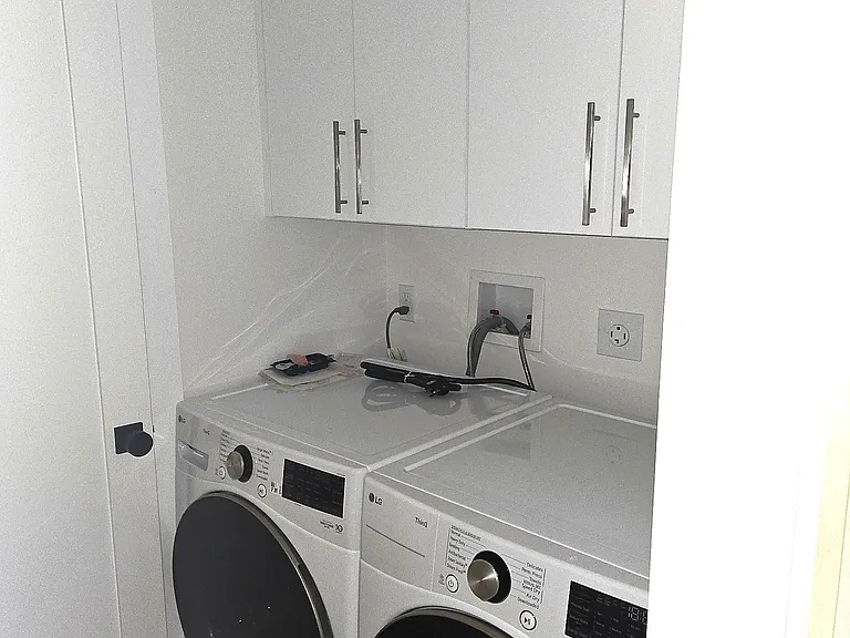 210 Underhill Ave — Photo 27
