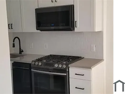 1455 Holbrook St NE — Photo 10