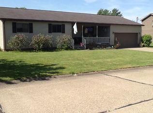 600 Walnut Grv, Washington, WV 26181