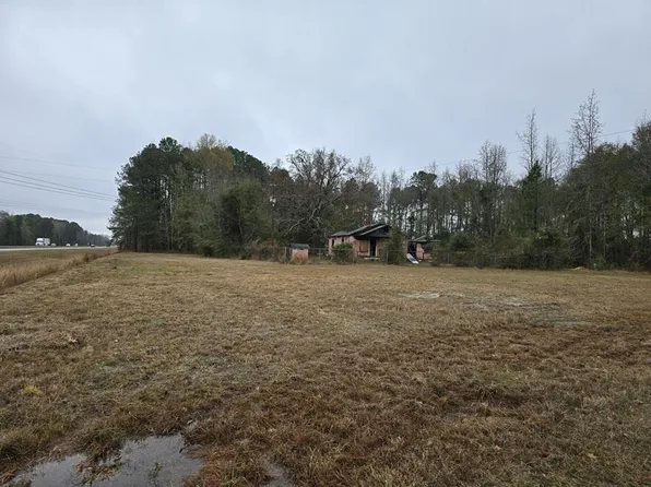 3080 Thomas Sumter Hwy, Dalzell, SC 29040