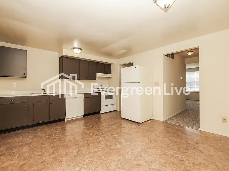 7975 Mount Hood — Photo 7