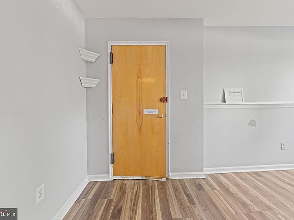 5th image of 1627 Massachusetts Ave SE #T1-b1
