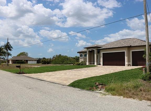 3rd image of 426 NW 34th Pl