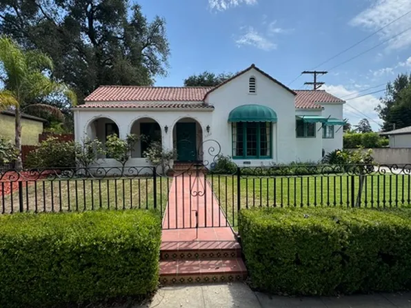 1562 N Mar Vista Ave, Pasadena, CA 91104