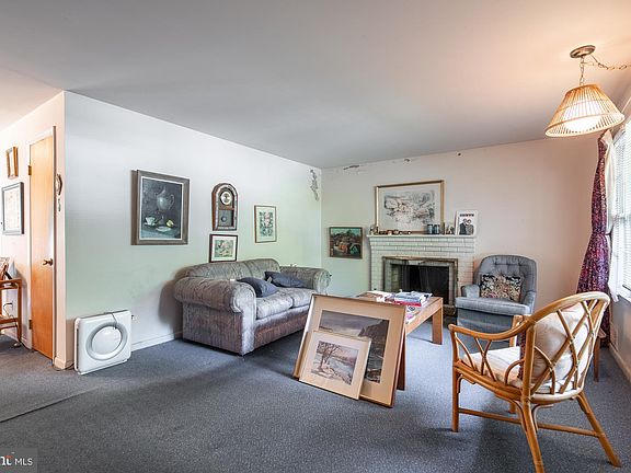 5th image of 2122 Powhatan St