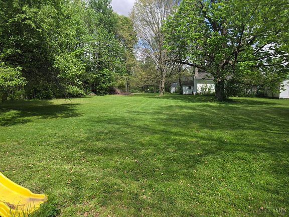 2nd image of 5271 Powell Rd