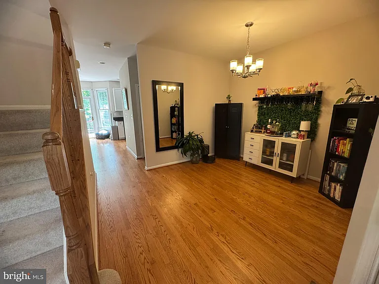 1338 Park Garden Ln — Photo 4