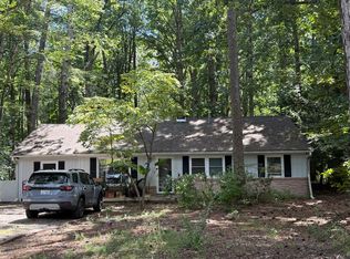 131 Windsor Cir, Chapel Hill, NC 27516