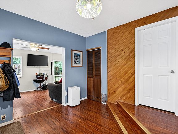 3rd image of 11760 272nd St