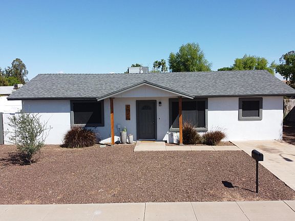 4th image of 5722 W Altadena Ave