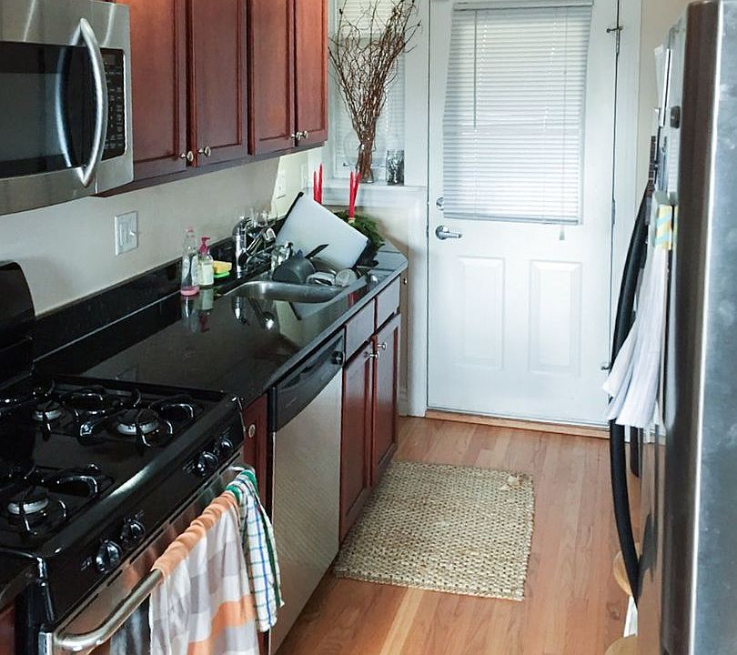 1st image of 4869 N Hermitage Ave #3