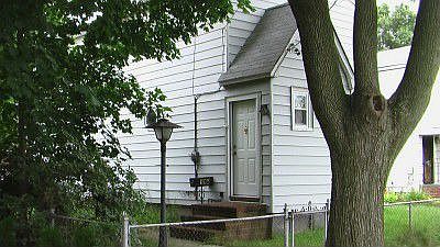 2nd image of 136 Barwick St