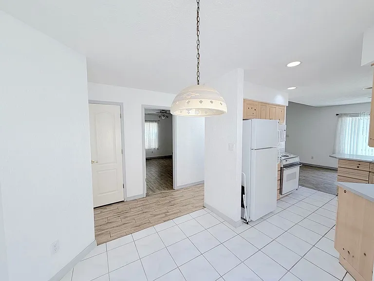 3104 Paradise Ct SE — Photo 6