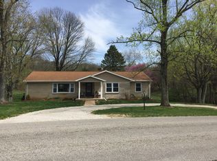 1446 N Sugarland Rd, Washington, IN 47501