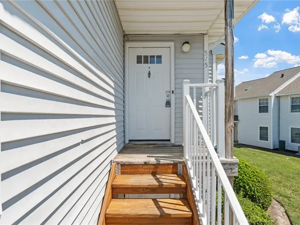 515 Peak Ct, Virginia Beach, VA 23462