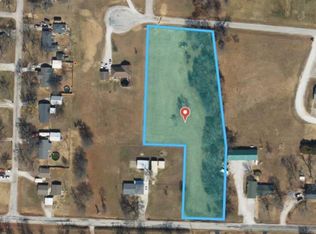 15040 E Pony Hill Rd, Nevada, MO 64772