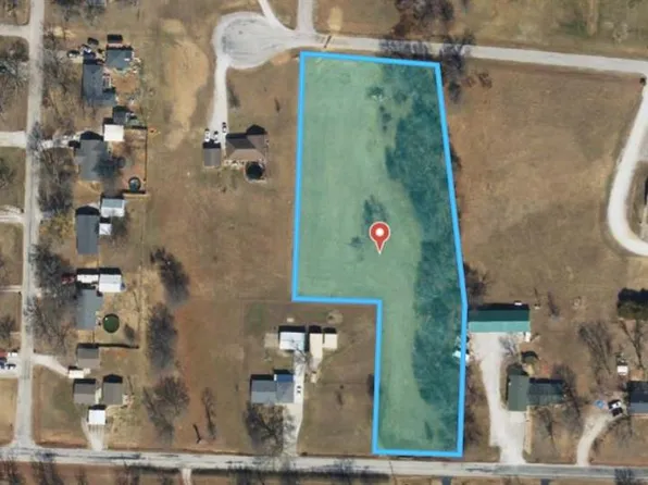 15040 E Pony Hill Rd, Nevada, MO 64772