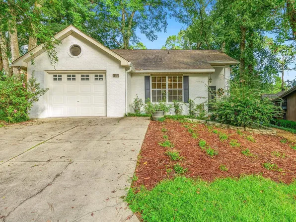 4472 Bay Shore Cir, Tallahassee, FL 32309