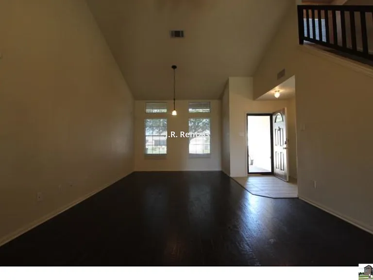 5611 Bertha Dr — Photo 35
