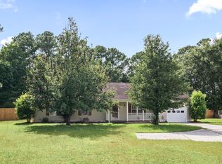 118 Goldie Ln, Beulaville, NC 28518