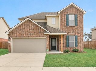 39455 Legacy Lake Dr, Gonzales, LA 70737
