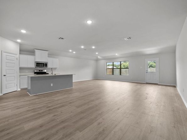 533 Hickory Ridge Dr