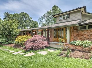 656 Hurstgreen Rd, Saint Louis, MO 63119