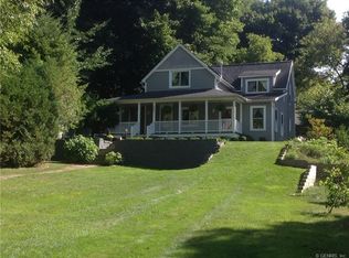 547 Forest Lawn Rd, Webster, NY 14580