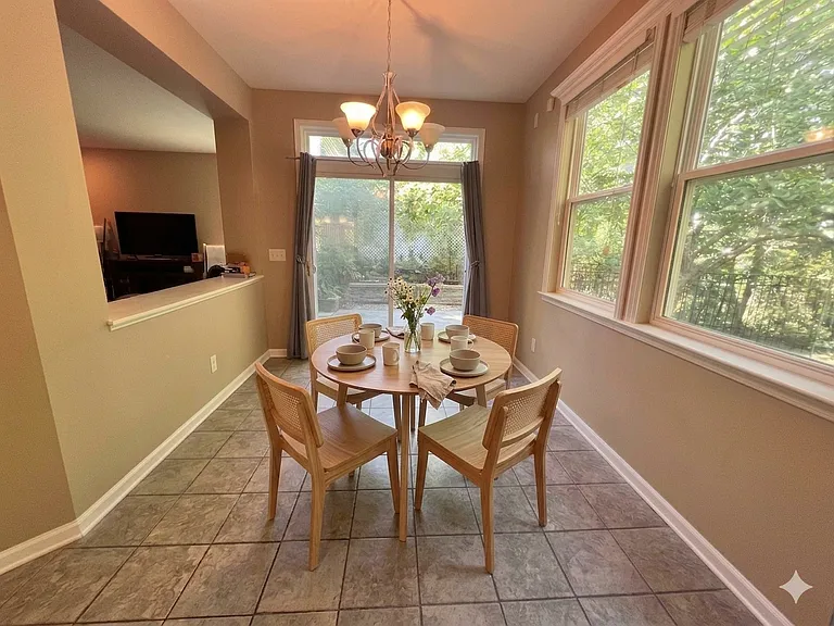 Breakfast Room - Virtually Staged