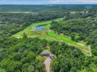 19 Cedar Rim Trl, Galena, IL 61036
