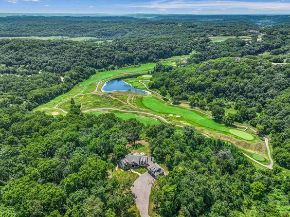 19 Cedar Rim Trl, Galena, IL 61036