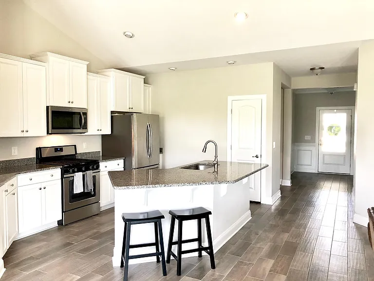 1865 Parish Way — Photo 4