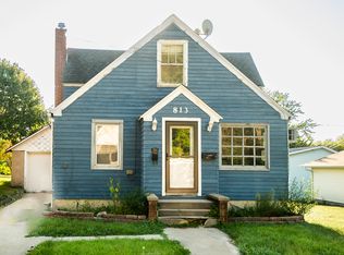 813 S Jefferson Ave, Dixon, IL 61021