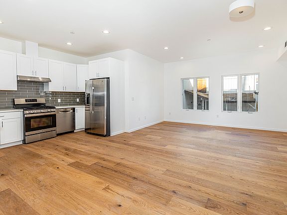 2nd image of 2706 School St #7