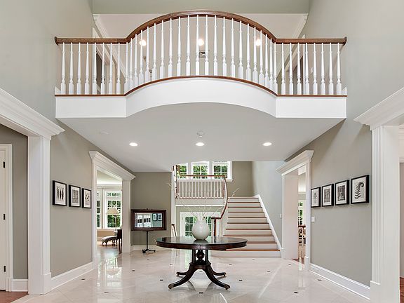 5th image of 6 Mount Holly Ct