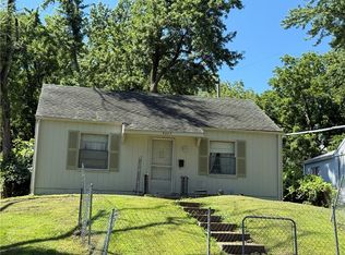 5205 Locust Ave, Kansas City, KS 66106