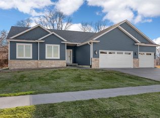 219 McCarran Ave NE, Cedar Rapids, IA 52402