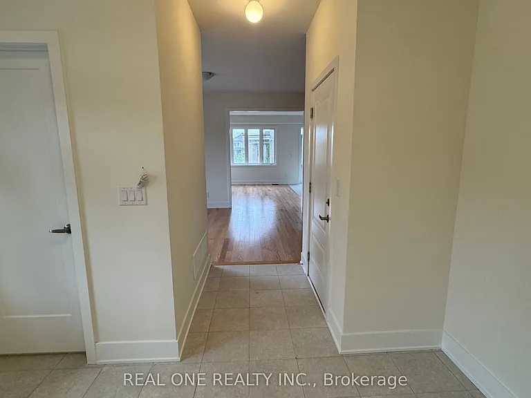 75 Robert Eaton Ave — Photo 9