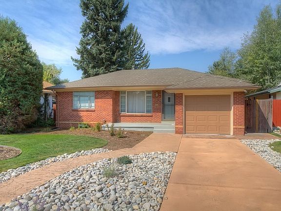 Easy to maintain ranch in lovely neighborhood!