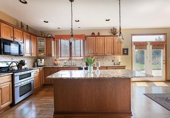 2nd image of 8826 Larchmont Ct NW