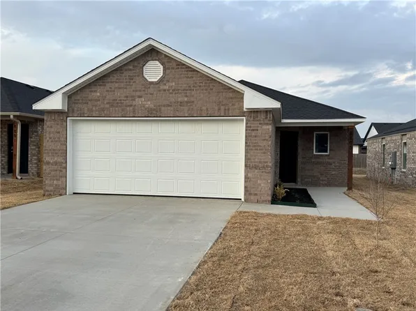 8805 Preston Wood Dr, Fort Smith, AR 72916