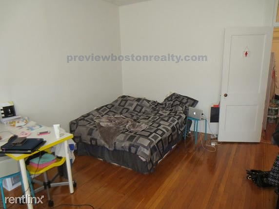 2nd image of 1258 Commonwealth Ave #62