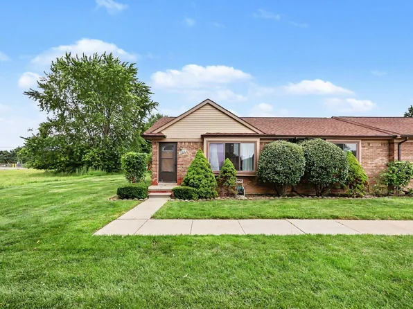 16958 Kingsbrooke Dr #25, Clinton Township, MI 48038