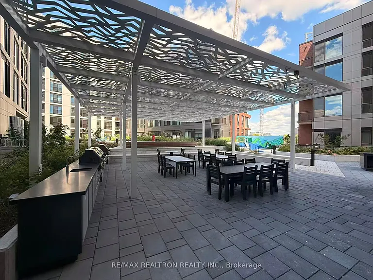 10 Oak St #2502 — Photo 24