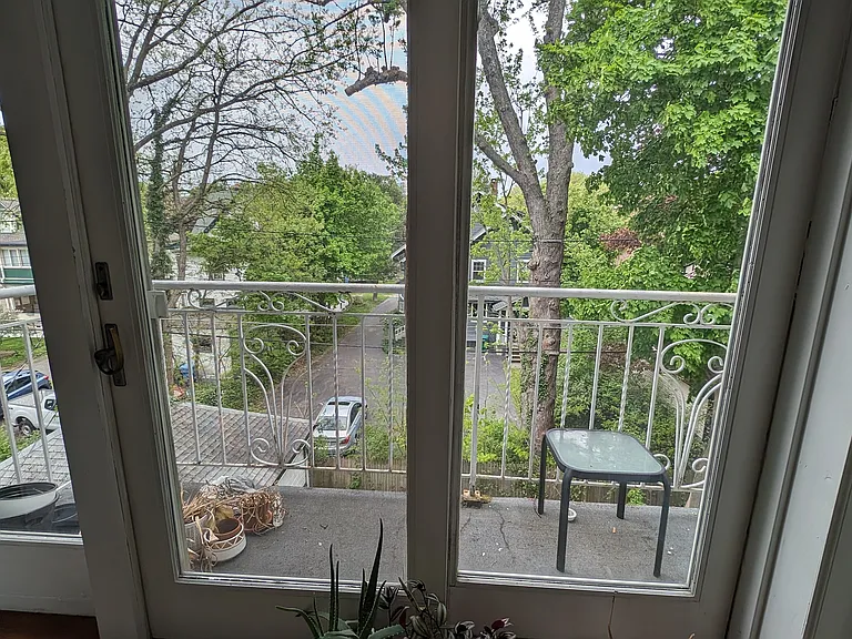 51 Argyle St #4 — Photo 5